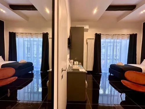 Elegance Rooms Spaccanapoli photo 48