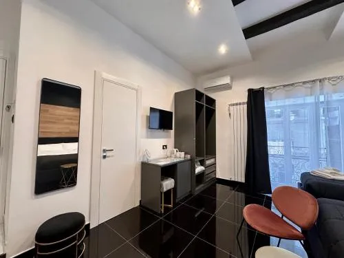 Elegance Rooms Spaccanapoli photo 47