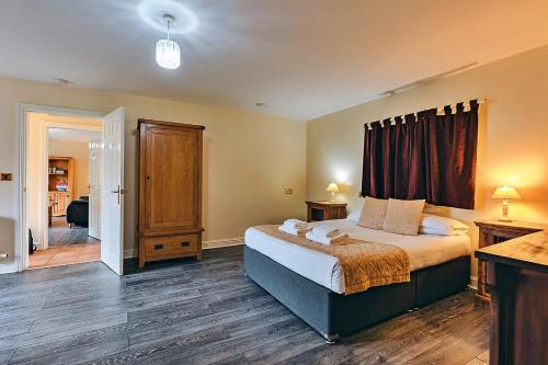 Voodi või voodid majutusasutuse Finest Retreats - Netley Hall - Honeysuckle toas