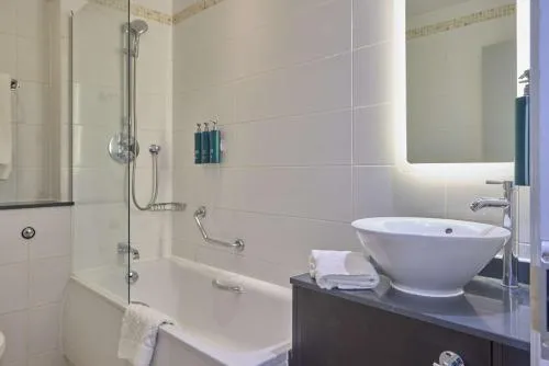 DoubleTree By Hilton Brighton Metropole photo 72