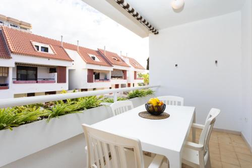 Home2Book Comfy Flat Las Americas, Pool & Terrace