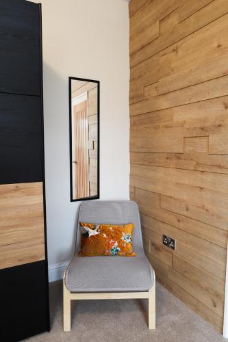 Χώρος καθιστικού στο Cosy Ensuite Double Room