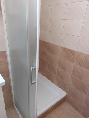 A bathroom at Solar Club Apartman Sopron