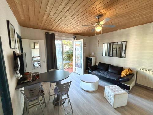 Appartement T2 rénové près de la mer avec balcon à Argelès-sur-Mer - FR-1-388-222