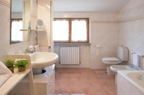 Koupelna v ubytování Silla House - A due passi dal lago