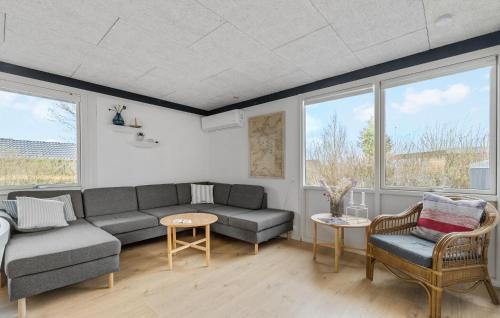Setusvæði á Gorgeous Home In Haderslev