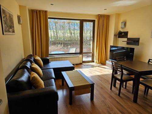 TERRA COMPLEX B4 - Private apartment - Golf, Skiing & SPA