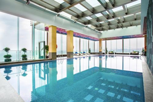 Πισίνα στο ή κοντά στο Hotel Indigo Dali Erhai by IHG