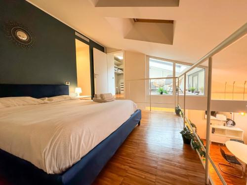 Navigli Design Apartment with Balcony