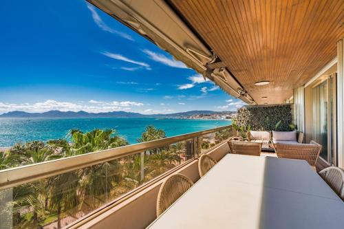 Croisette Appartement vue mer 3 chambres
