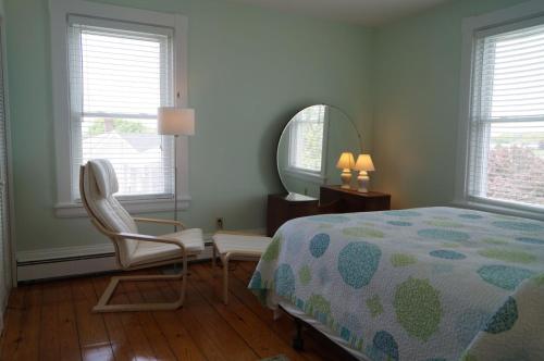 Una cama o camas en una habitación de Short Sands View Y770-G Brought to you by GetAway Vacations