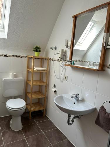 Koupelna v ubytování Streng's Weinstube