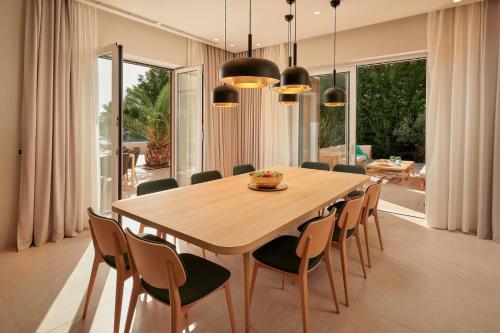 Beautiful Villa Crystalsea 2 with a pool in Hvar