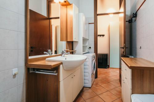 Imagen de la galería de Il Casale - Lakeside Srl Leisure & Business, en Ispra