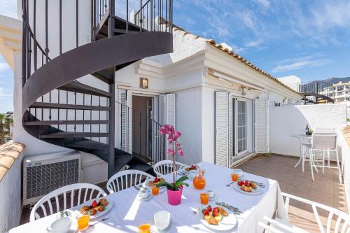 797 HOLIDAY RENTALS - Espectacular atico con vistas para 6