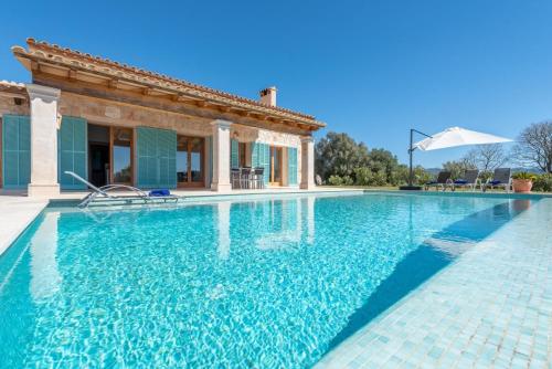 La alberca dentro o cerca de Ferienhaus mit Privatpool für 6 Personen ca 200 qm in Felanitx, Mallorca Südostküste von Mallorca