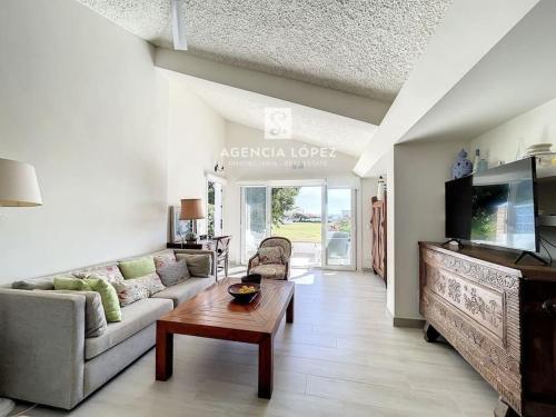 Alo Home by the sea