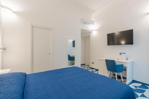 TV a/nebo společenská místnost v ubytování Elite Luxury Suites