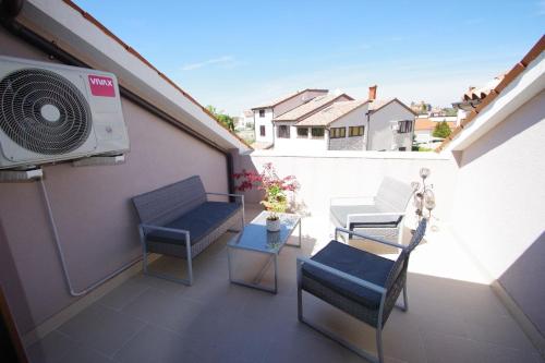 Ferienwohnung in Fažana mit schönem Balkon