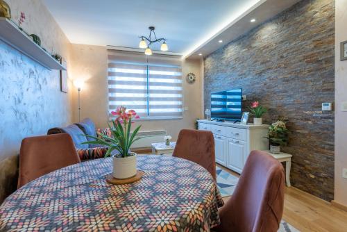 Coin salon dans l'établissement Pin Vert Zlatibor