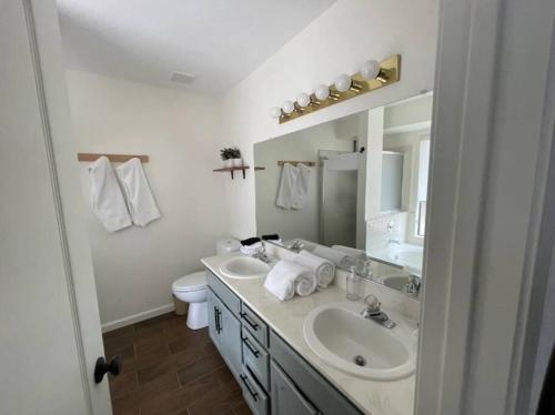 Ένα μπάνιο στο Vista Retreat - Country Club Estates