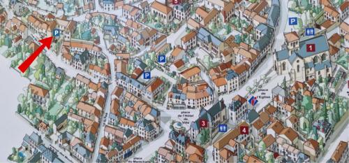 une carte de la ville de vienna avec une flèche rouge dans l'établissement chambre meublée à louer, à Pouzauges