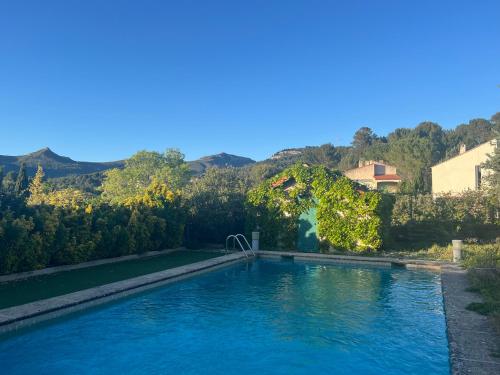 Charmant T2 calme , climatisé et piscine privée photo 5