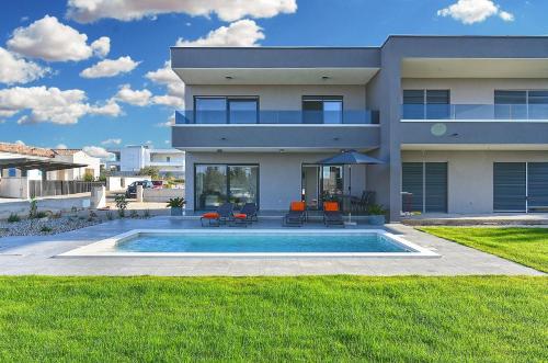 Ferienhaus mit Privatpool für 6 Personen ca 80 qm in Peroj, Istrien Istrische Riviera