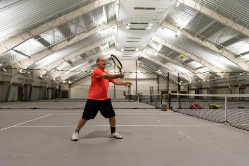 Tenis lub squash w obiekcie Blue Mountain Resort Mosaic Suites lub w pobliżu