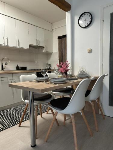 Dapur atau dapur kecil di Apartman ZEN