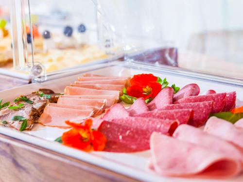 Eten bij of ergens in de buurt van het hotel

