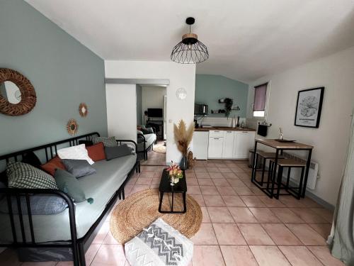 Aix-en-Provence, Charmant studio idéalement situé avec Clim et linge fourni