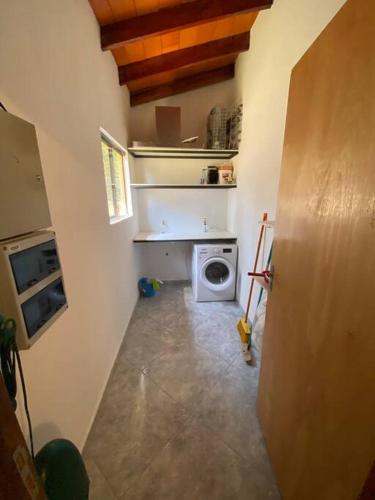 Una cocina o cocineta en Lake view, comfort, close to the city, easy access