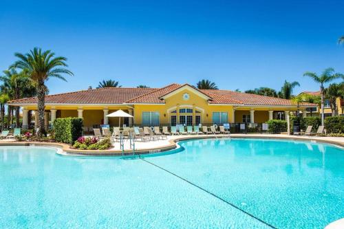 Quiet Disney Condo w/ Balcony ~ 2 Miles to Disney World! photo 29