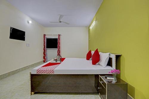 TV/Unterhaltungsangebot in der Unterkunft Saffron Guest house Durgapuri