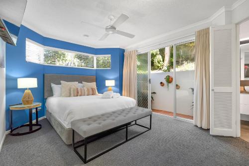 Ένα ή περισσότερα κρεβάτια σε δωμάτιο στο 4 Parkshores Coastal Retreat Close to Beach Private Outdoor Spaces