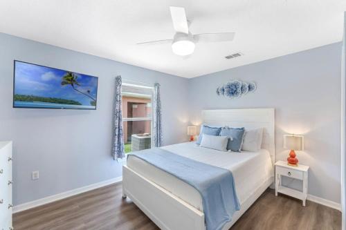 Stunning Newly Renovated Pool Home close to Disney photo 3