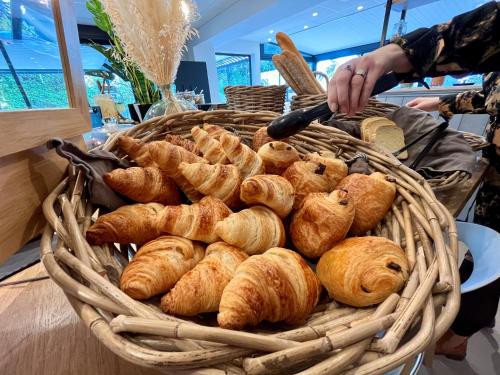 Еда / где поесть недалеко от отеля