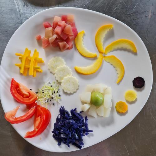 ホテルの敷地内または近くでの食事または食べ物