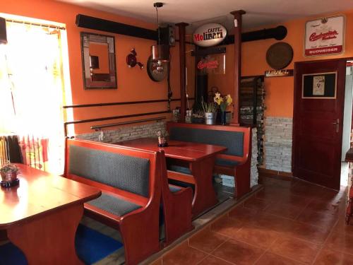 Blue House Apartman Kék Ház Üdülő 6328 Dunapataj, Tópart u. 10. kép - 3