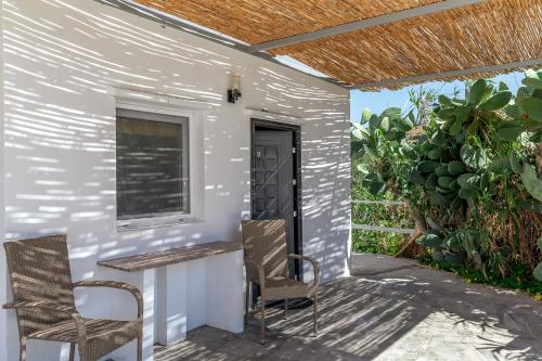 アギオス・ソスティスにあるKleris Apartment 9 Tinosのギャラリーの写真