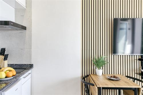 Dapur atau dapur kecil di new Balcony to sea