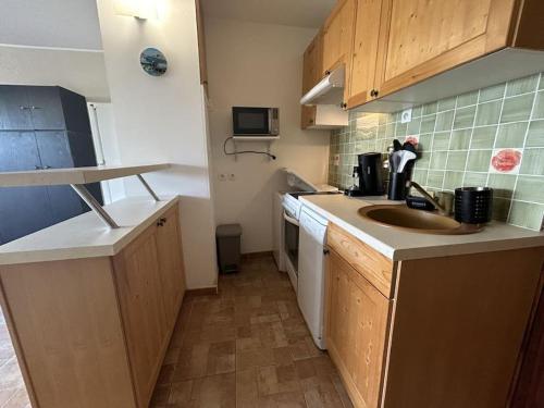 Photo de la galerie de l'établissement Studio - Les pieds dans l'eau & à proximité des commerces., au Grau-du-Roi