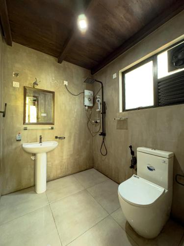 Un baño de Eco Knuckles Holiday Lodge