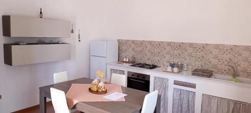 Η κουζίνα ή μικρή κουζίνα στο Casavacanze Mareverde