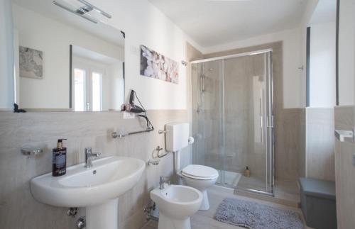 Phòng tắm tại Alla Posta Family House