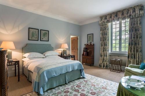 Postel nebo postele na pokoji v ubytování La bastide des terres - 6 chambres -
