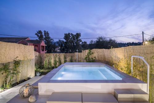 Villa Nina with Private Plunge Pool, 5km to Corfu Town