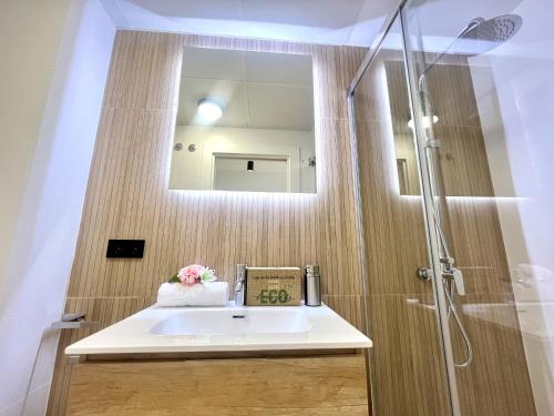 Bilik mandi di Veracruz Home by Gloove