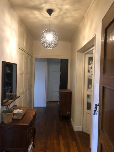 Chambre meublée à St Cyr l École proche Versailles ReR C et toute commodité